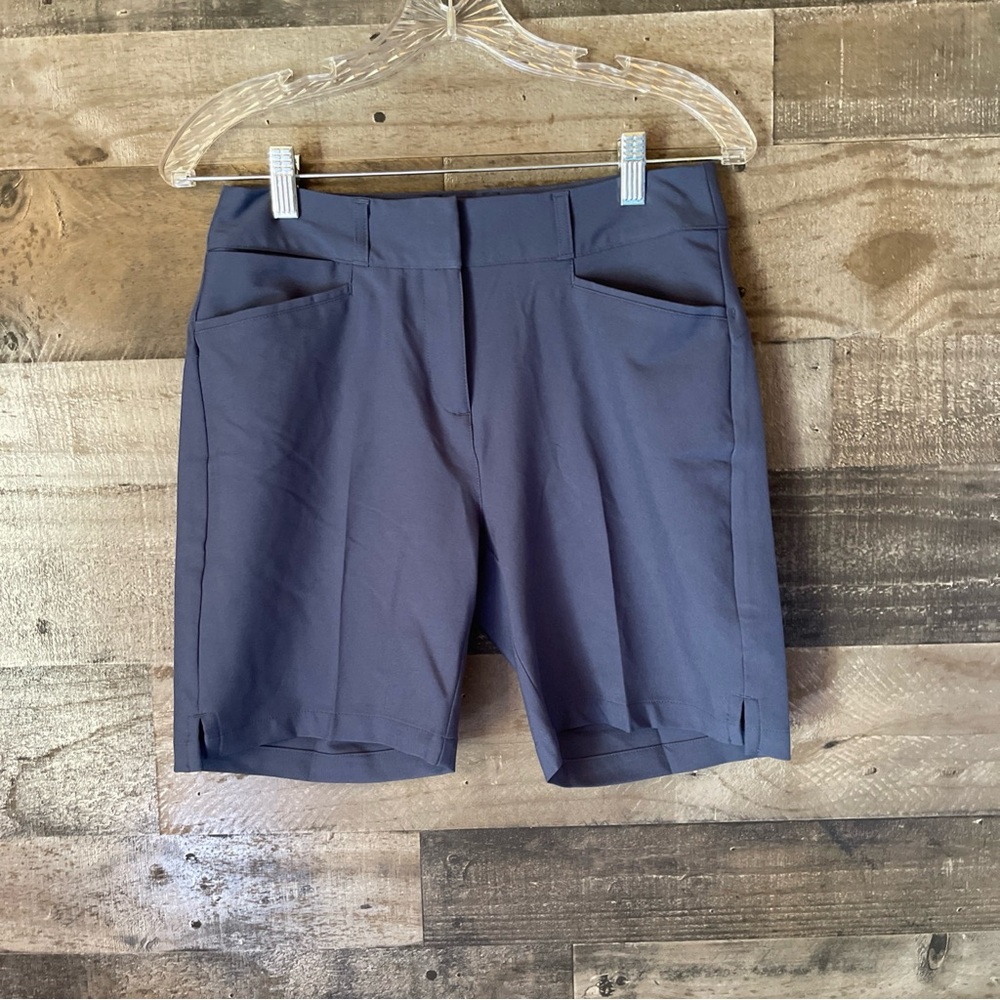Adidas Woman’s Blue Bermuda Golf Short Sz 4